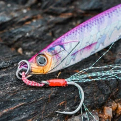 CUILLER BIASTOS 80gr ROSE HARENG Pêche Au Leurre En Mer -Magasin De Matériel De Pêche cuiller biastos 80gr rose hareng peche au leurre en mer 2